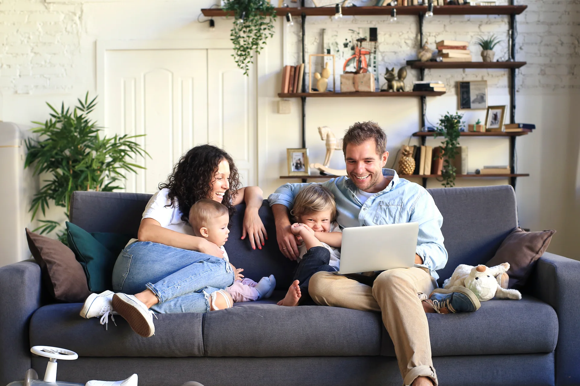 Famille à la maison